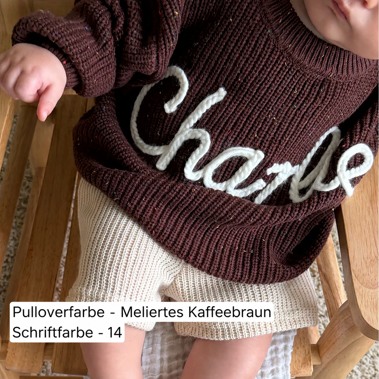 Handgestrickter, personalisierter Pullover