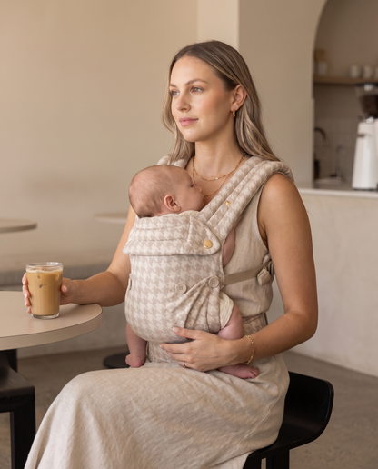 Babytrage - Neutrales Hahnentrittmuster