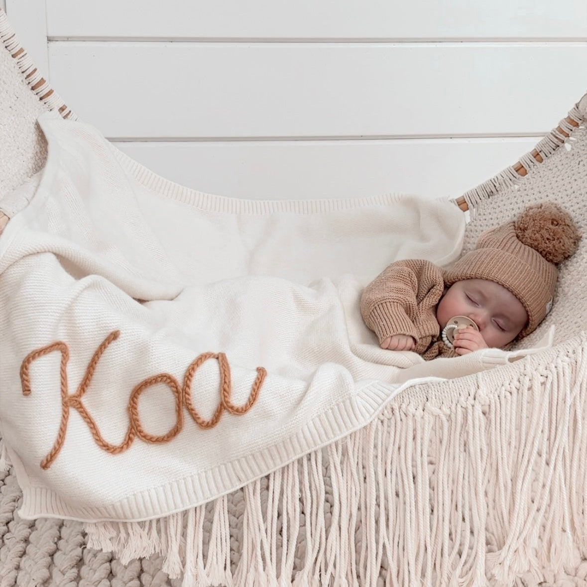 Handgestrickte personalisierte Decke