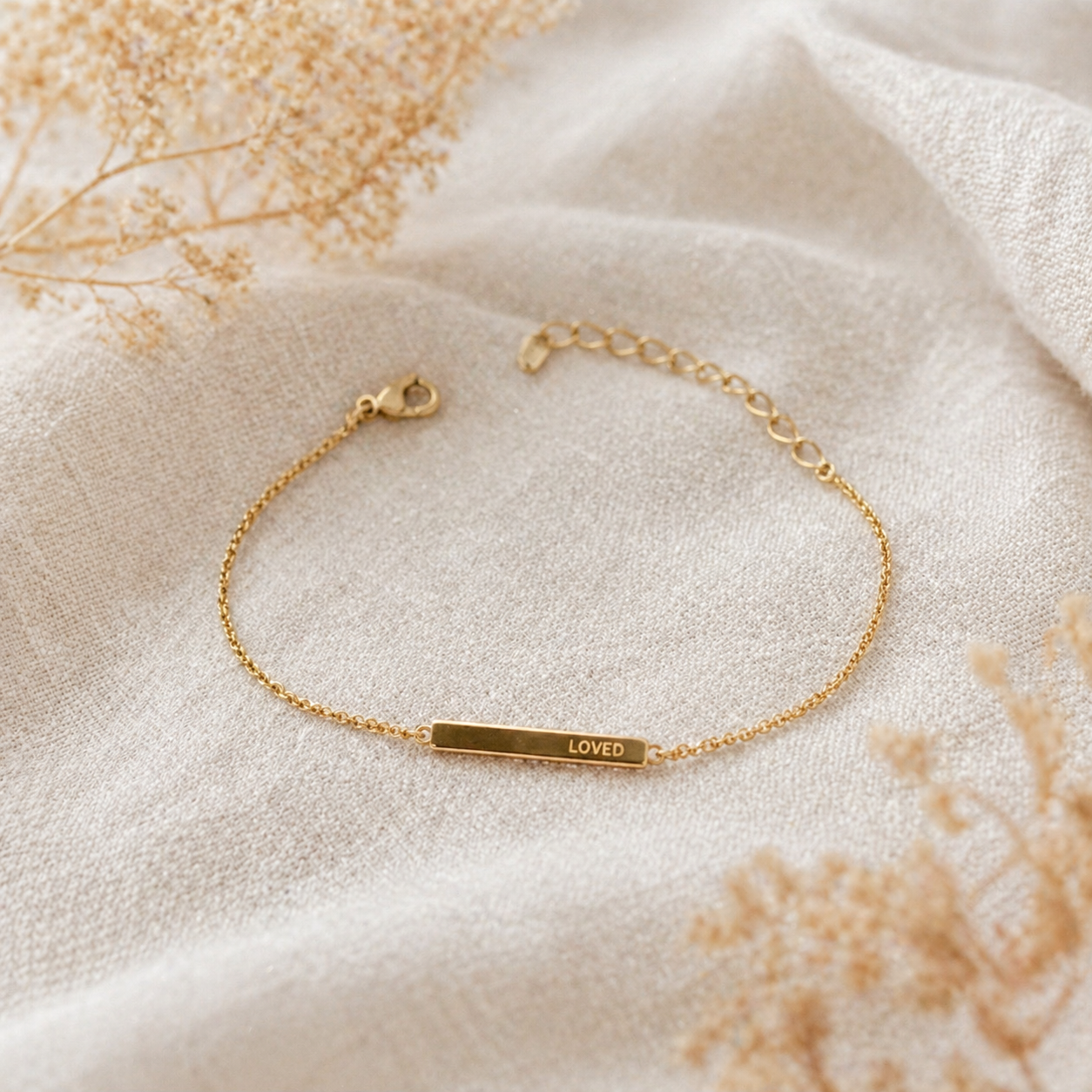 Heirloom Baby-Armband aus 14k Gold - loved