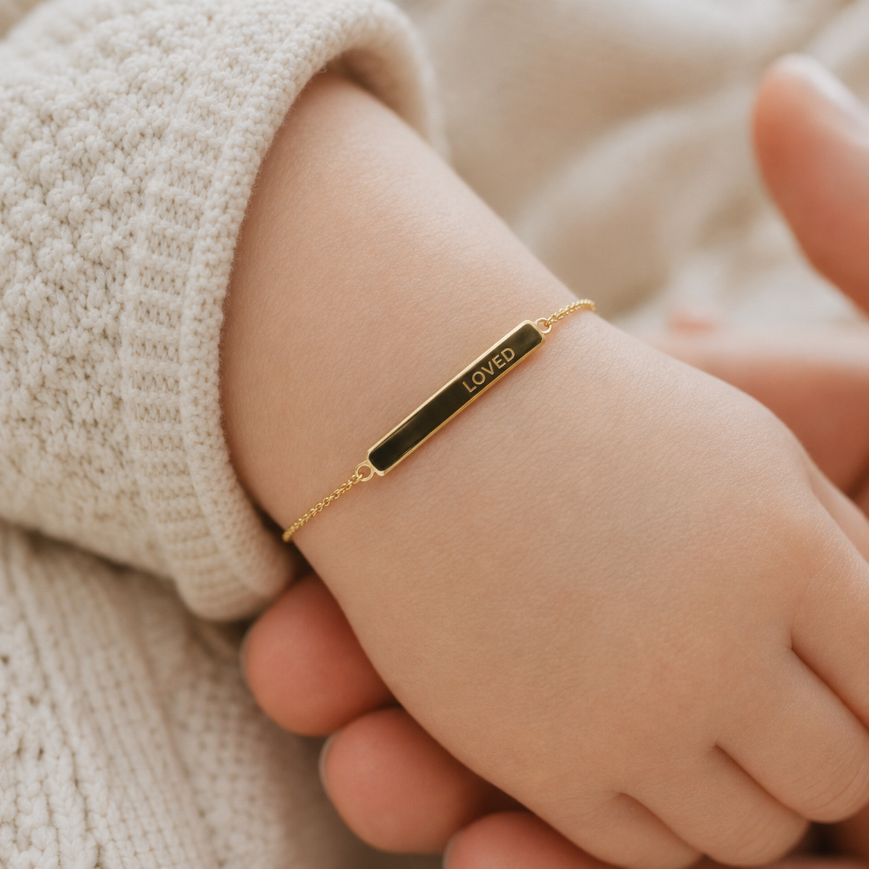 Heirloom Baby-Armband aus 14k Gold - loved